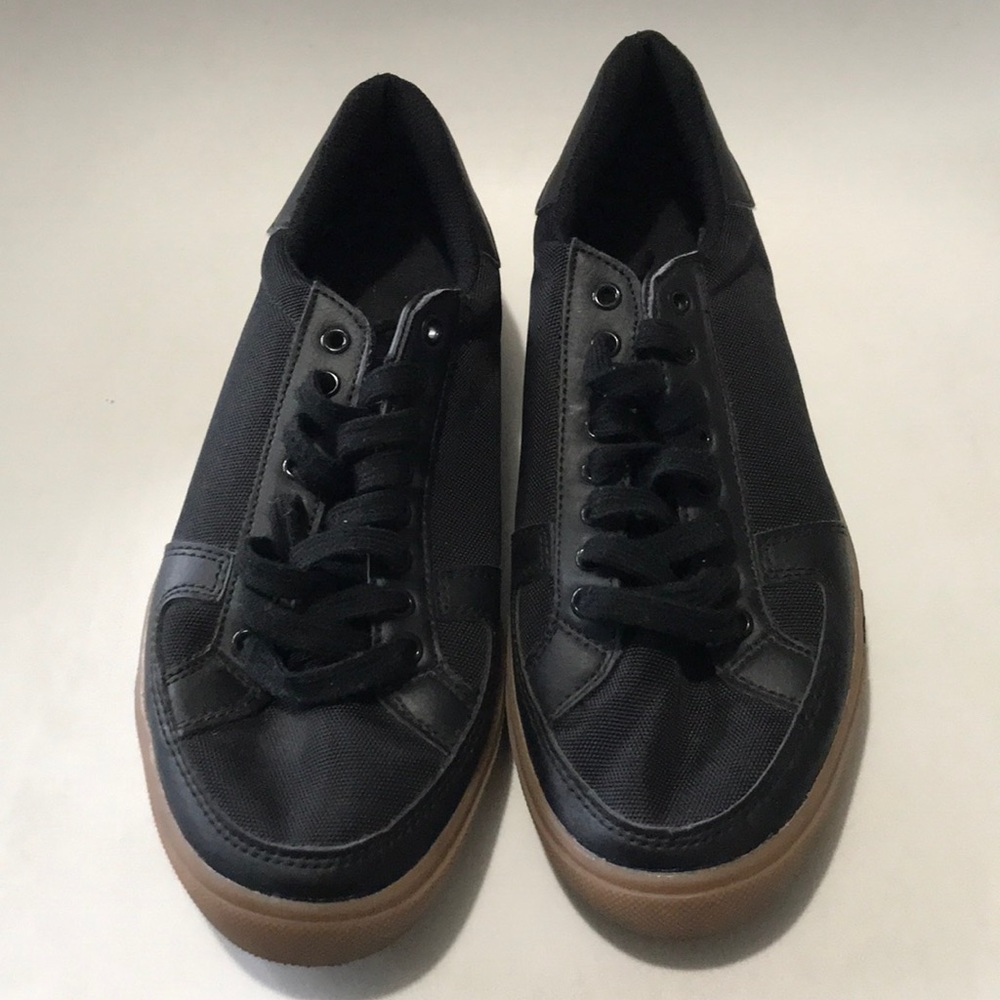 Men’s Original Penguin black sneakers